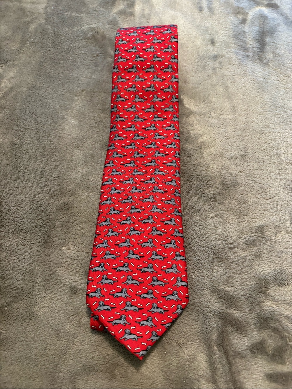 Vineyard Vines Red Tie with Black Lab Pattern